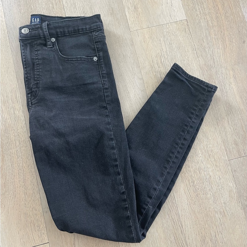 Black Skinny Jeans